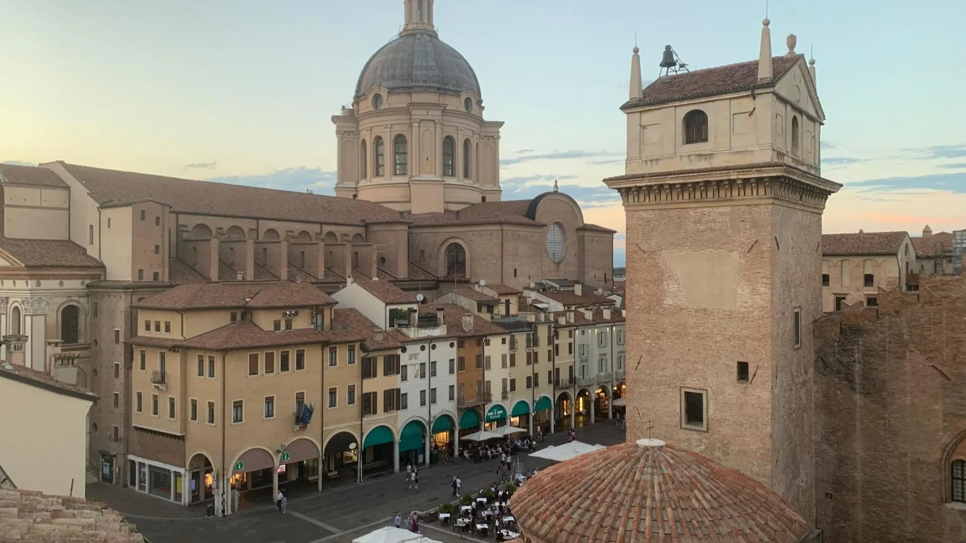 Residenza Piso 23 Lejlighed Mantova Italien